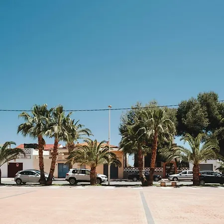 Avinguda Mare Nostrum, 101 アパート